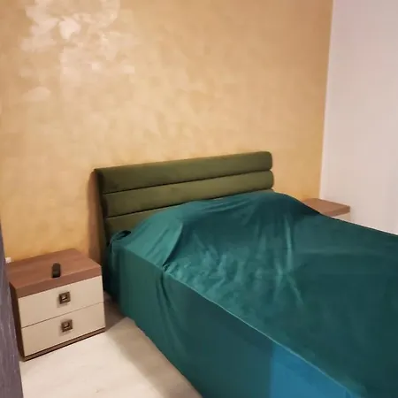 Mw Admiral Apartment Apartament *
